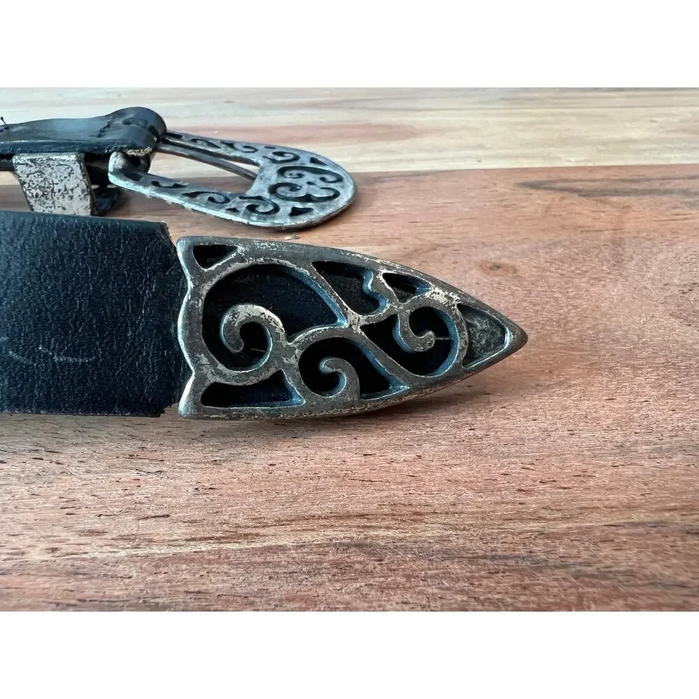 Vintage 90's black leather belt intricate antique silver buckle M 31-34 western